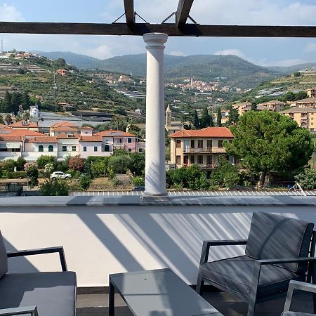 Casa Del Poeta Lejlighed Riva Ligure Eksteriør billede