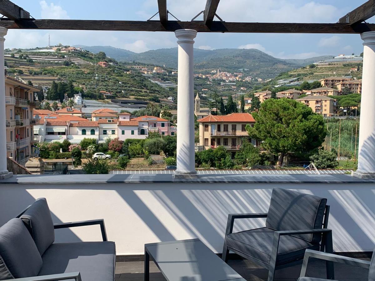 Casa Del Poeta Lejlighed Riva Ligure Eksteriør billede