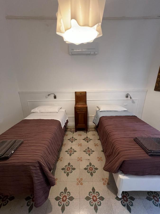 Casa Del Poeta Lejlighed Riva Ligure Eksteriør billede